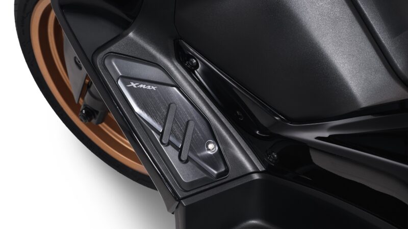 Yamaha XMax 300 Tech Max 2026 Official Pics (8)