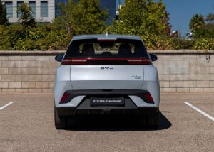 Gambar belakang BYD Dolphin Surf 2026