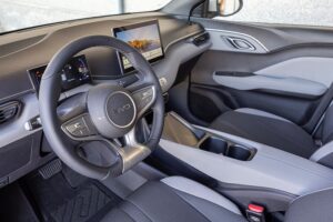 Gambar dalaman BYD Dolphin Surf 2026