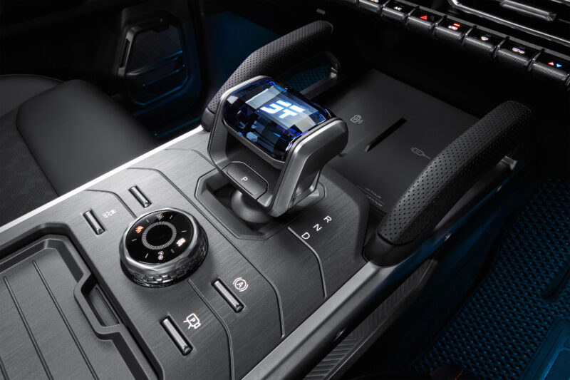 Image 10 – Crystal Gear Knob