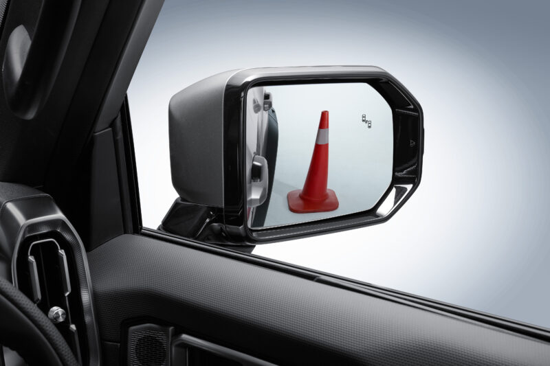 Image 14 – Door Mirrors Reversing Mode