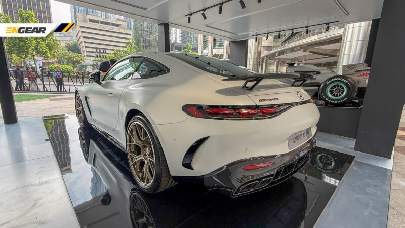 Mercedes-AMG GT 63 Pro 4MATIC Coupe 2026 (4)