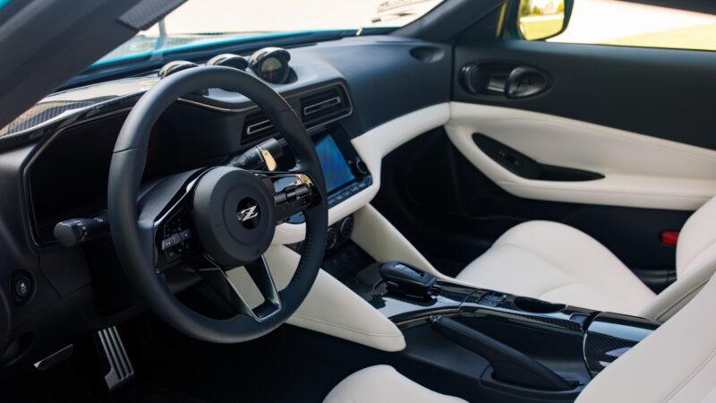 Nissan Z Kaze interior