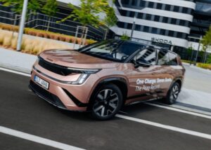 Gambar depan Škoda Peaq