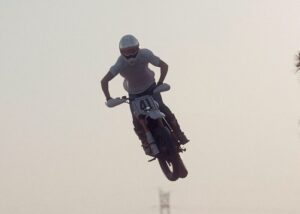 Gambar depan Triumph Scrambler 400 XC Tamarit Motorcycles