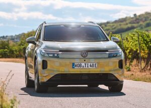 Gambar depan Volkswagen ID. Tiguan
