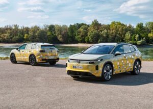 Gambar depan dan belakang Volkswagen ID. Tiguan