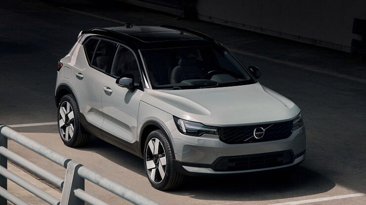 Gambar depan Volvo XC40 2027