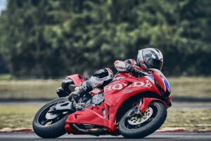 Gambar sisi Honda CBR600RR 2027