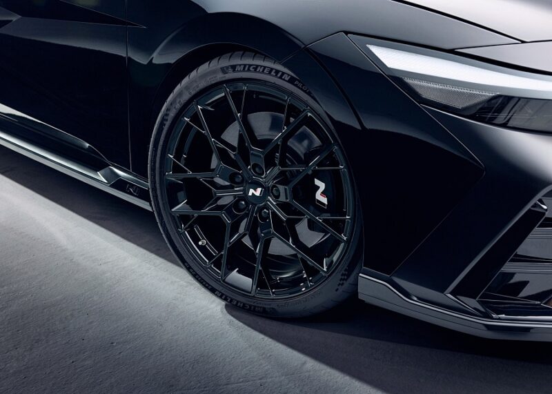 Gambar rim Hyundai Avante N Monochrome 2027