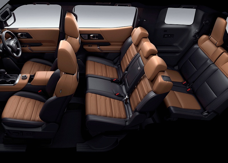Gambar dalaman Mitsubishi Pajero 2027