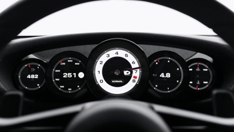 Porsche Mission S interior