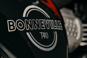 Triumph Bonneville T40 2027.35