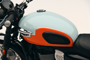Triumph Bonneville T40 2027.40