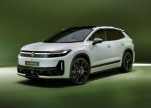 Gambar depan Volkswagen ID. Tiguan R Line 2027